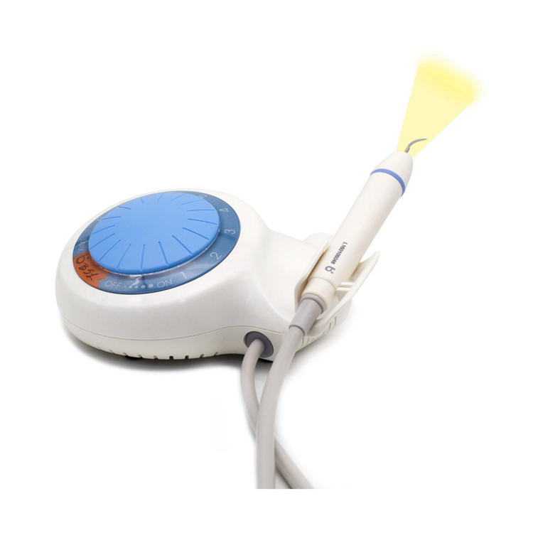 B5L ultrasonic scaler with light